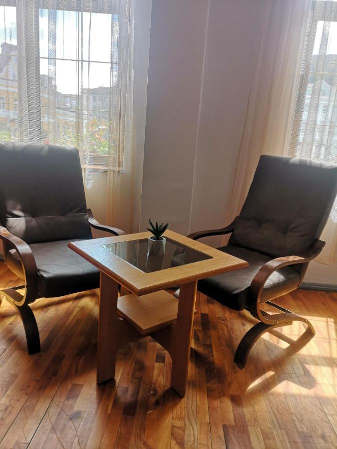 Family Hotel Central Sjumen Eksteriør billede